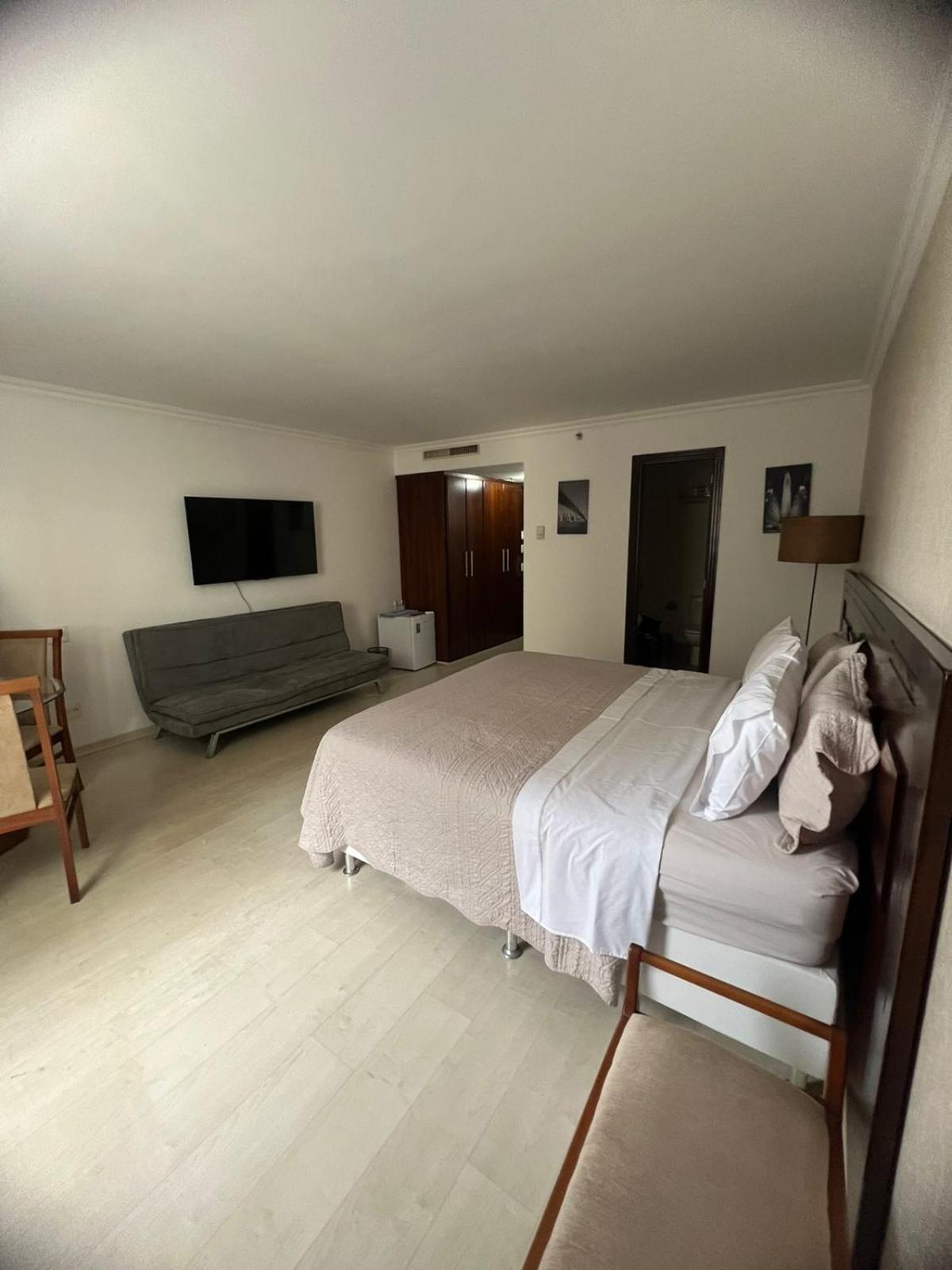Brasil 21 Bl D Hotell Brasília Eksteriør bilde